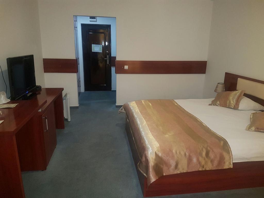 Hotel Lido Craiova Eksteriør bilde